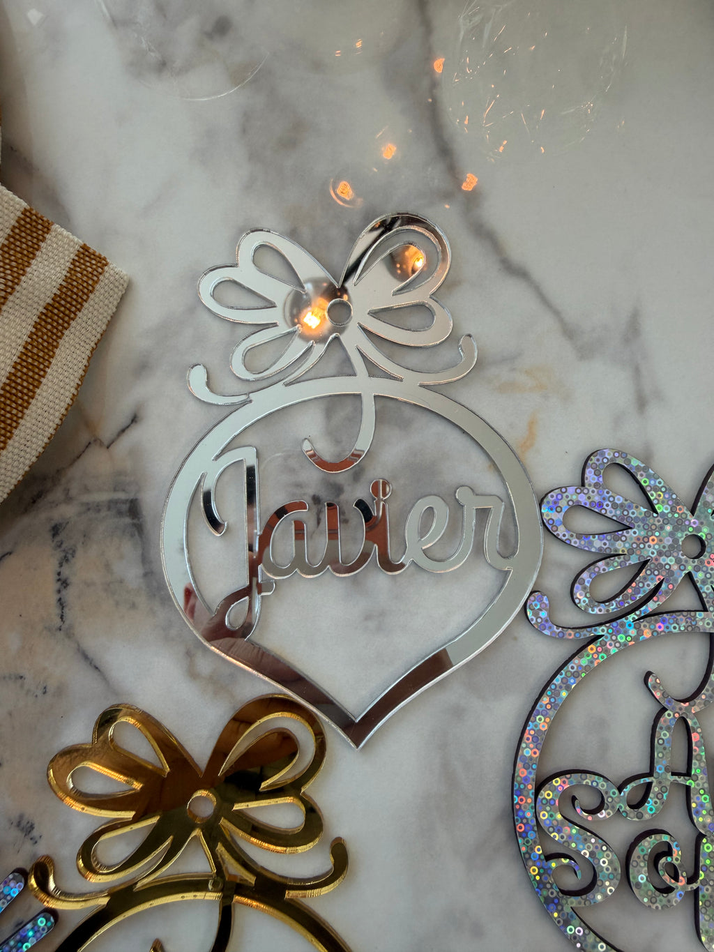 Esferas Navideñas Personalizadas con Nombre en Acrílico