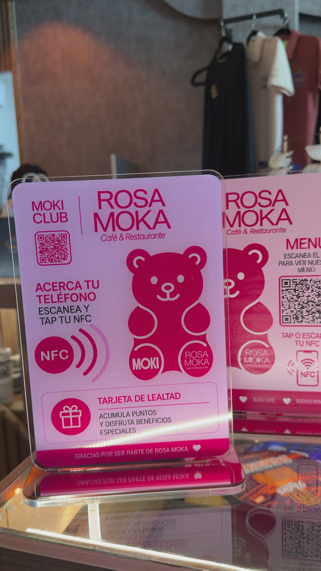 Display Inteligente QR + NFC Personalizado para Negocios